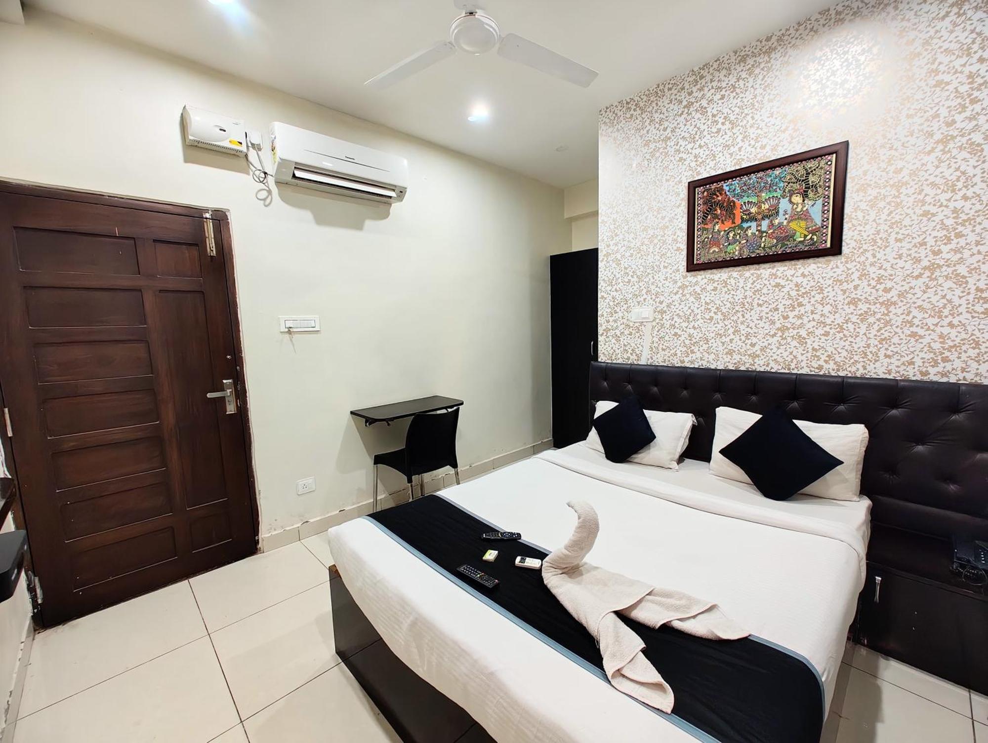 Hotel Grandview Kondapur  Bagian luar foto